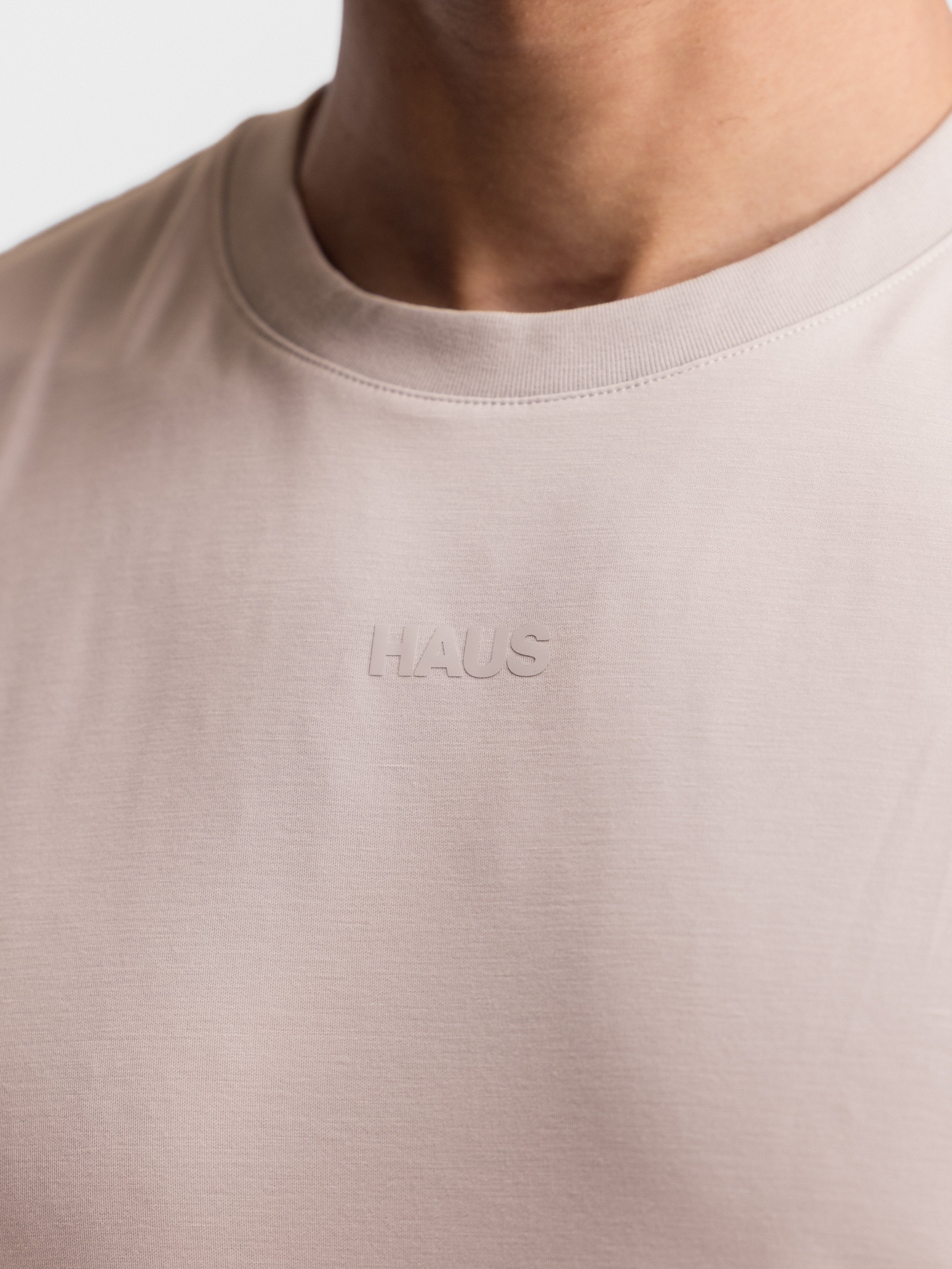 #color_Atmos Grey