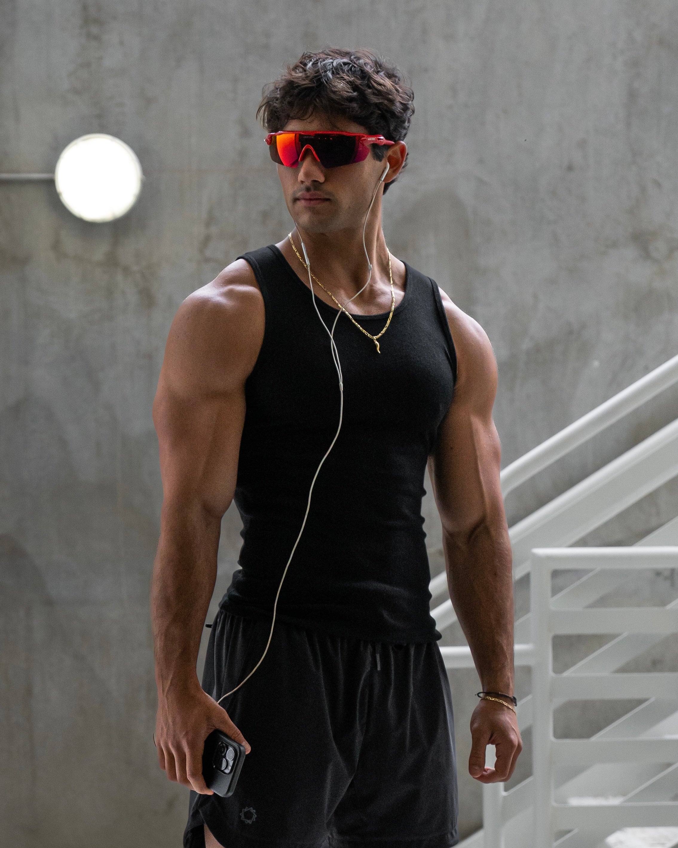 #color_black #model_A