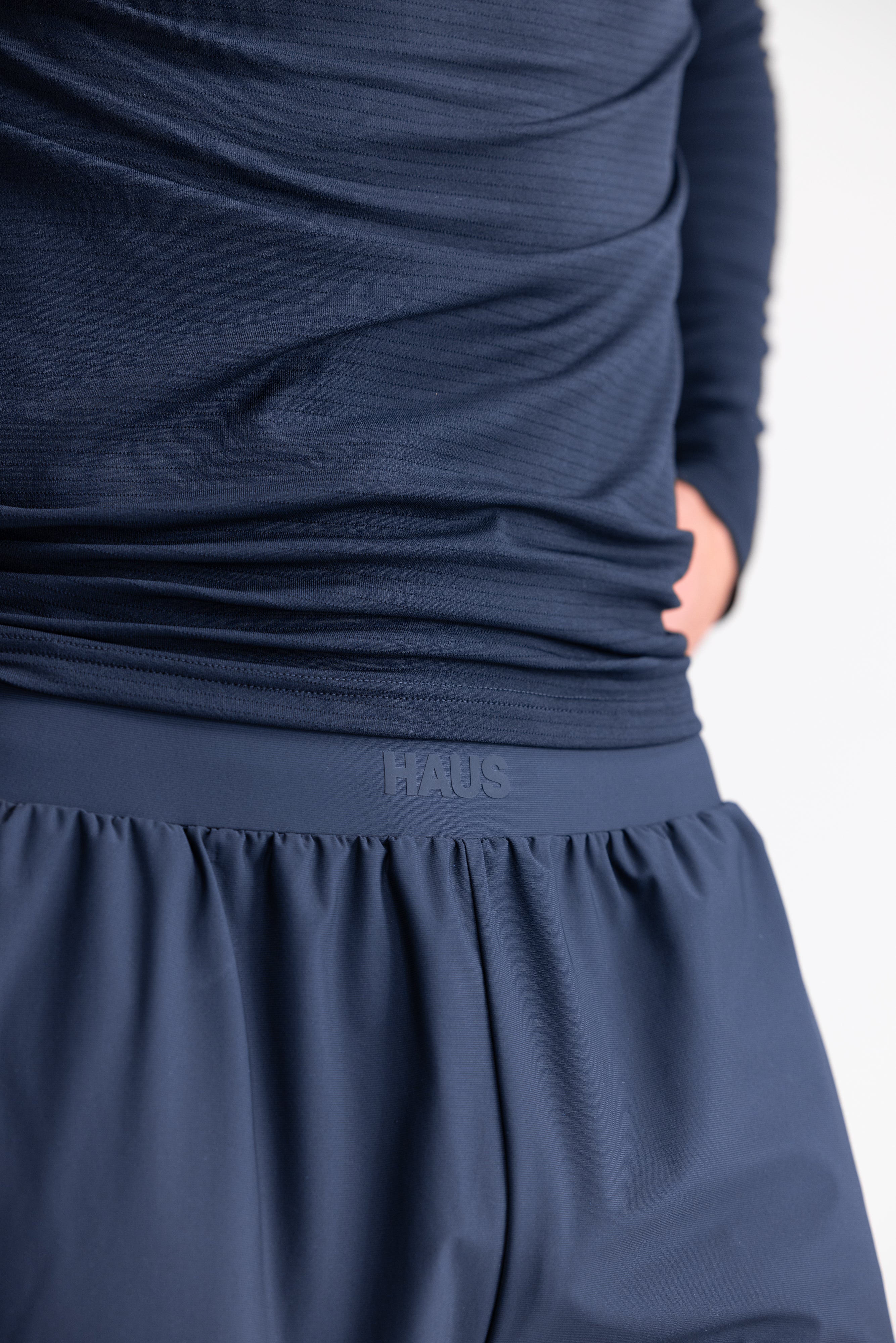 #color_dark navy