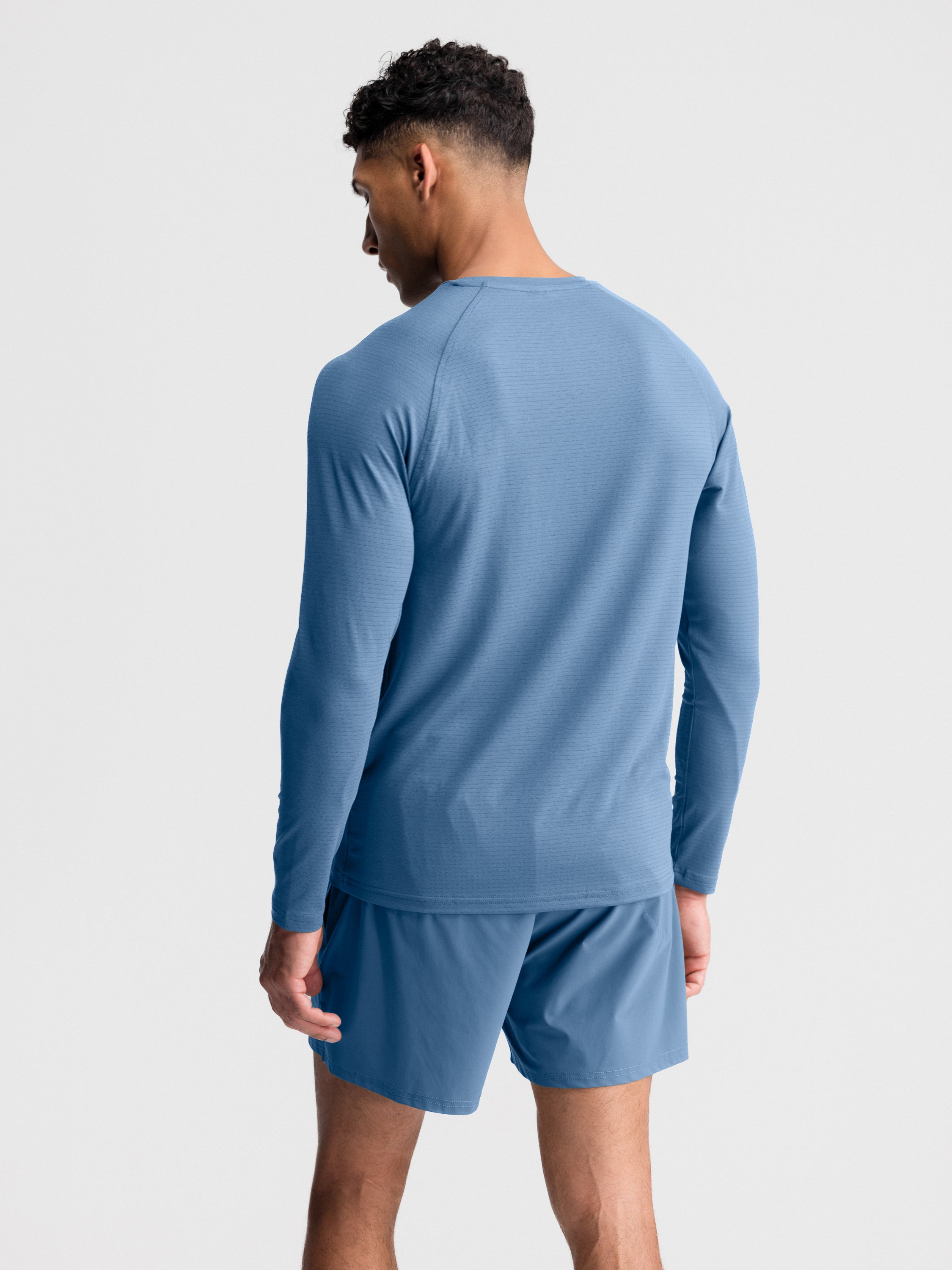 #color_Rhino Blue